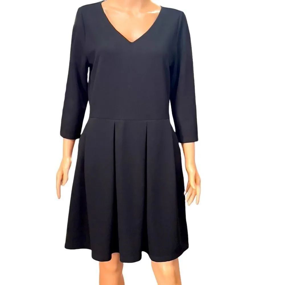 attention Black 3/4 Sleeve & Front Pocket Dress LARGE